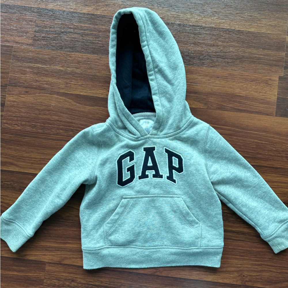 Gap hoodie 3t